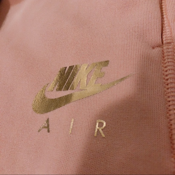 TRADED: Nike Rose Gold Slim Joggers - Picture 5 of 7